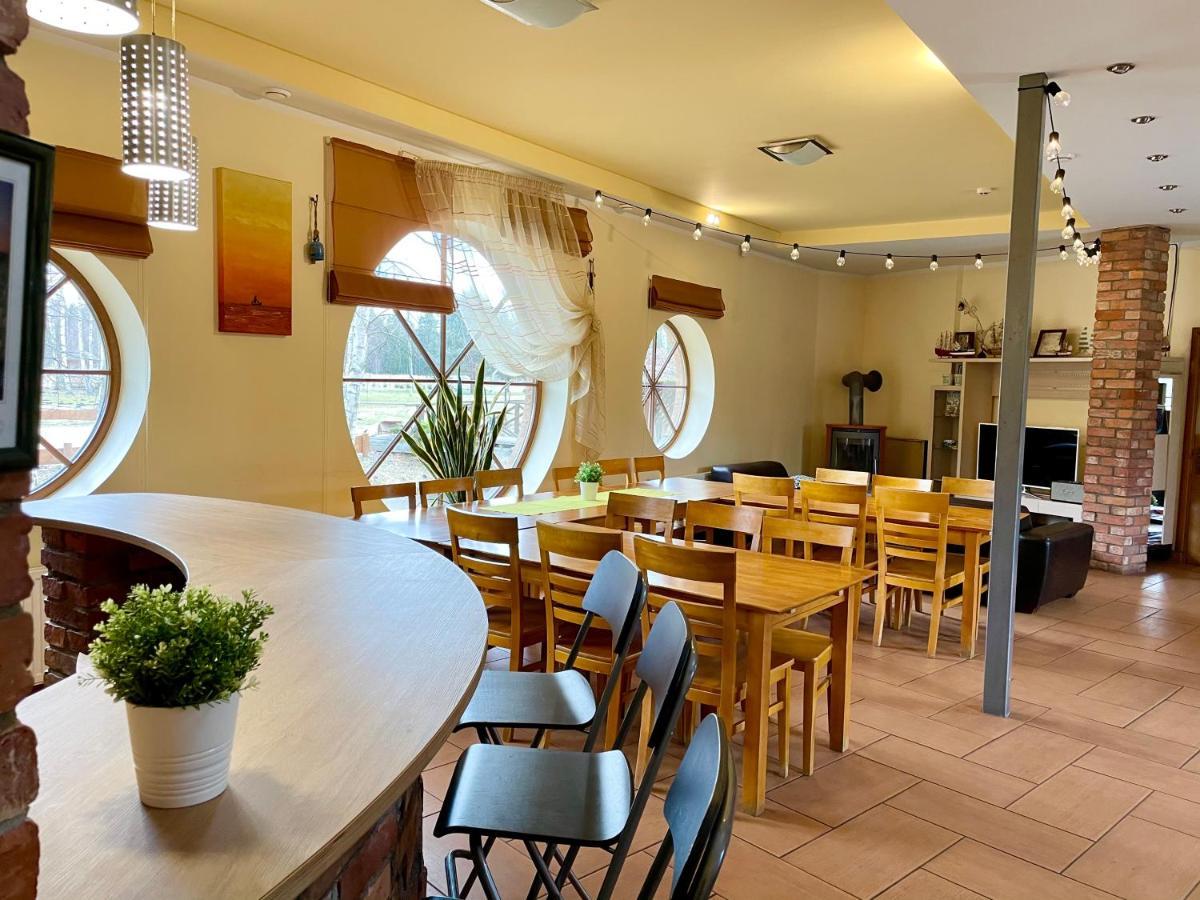 Piejuras Nams Hotel Ķesterciems Buitenkant foto