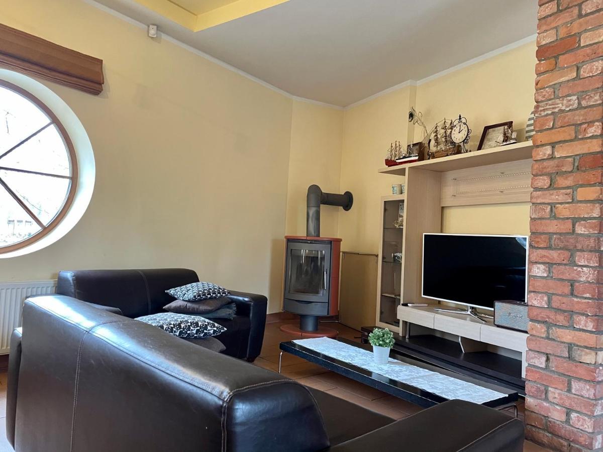 Piejuras Nams Hotel Ķesterciems Buitenkant foto