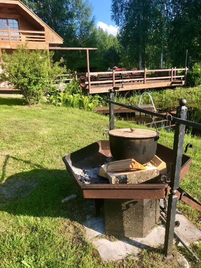 Piejuras Nams Hotel Ķesterciems Buitenkant foto