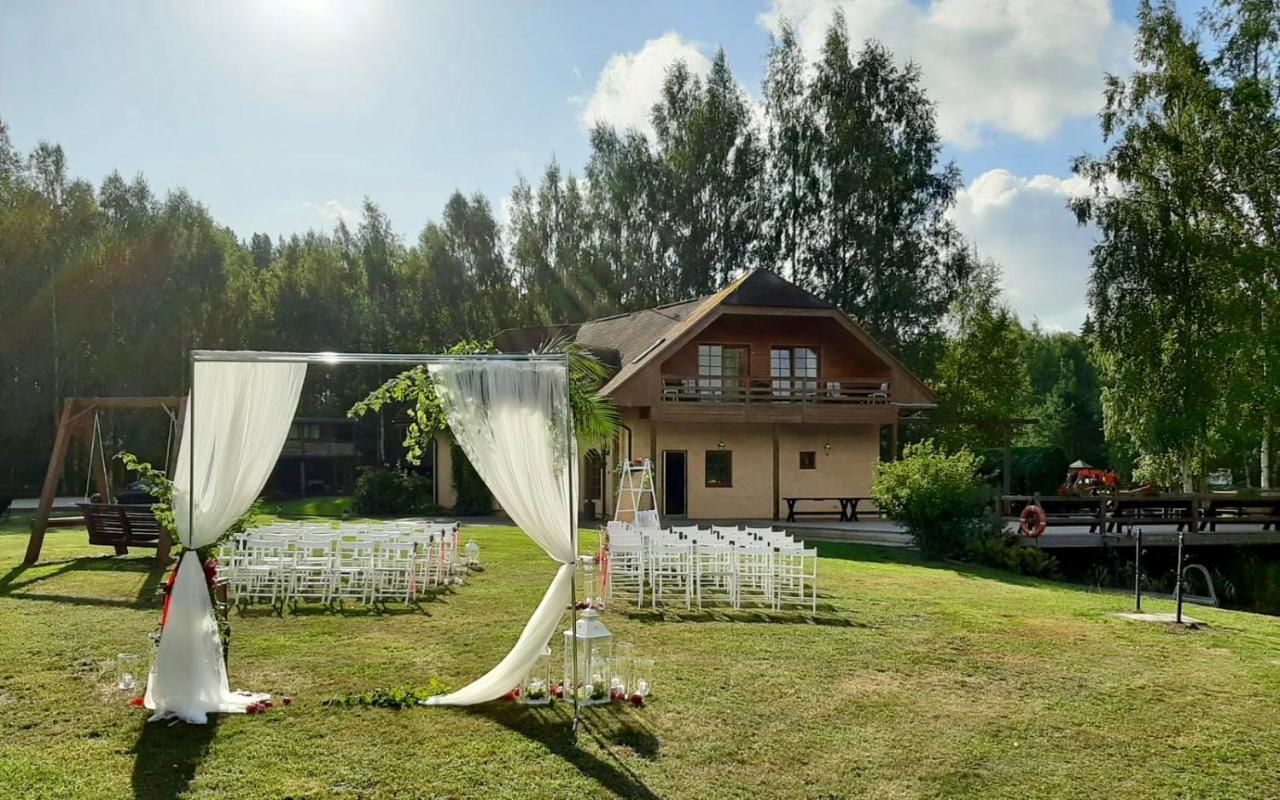 Piejuras Nams Hotel Ķesterciems Buitenkant foto
